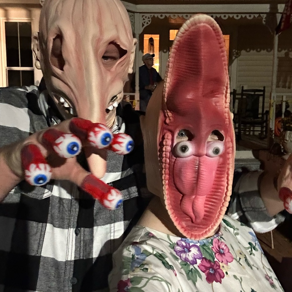 Meet your Posher, Alicia